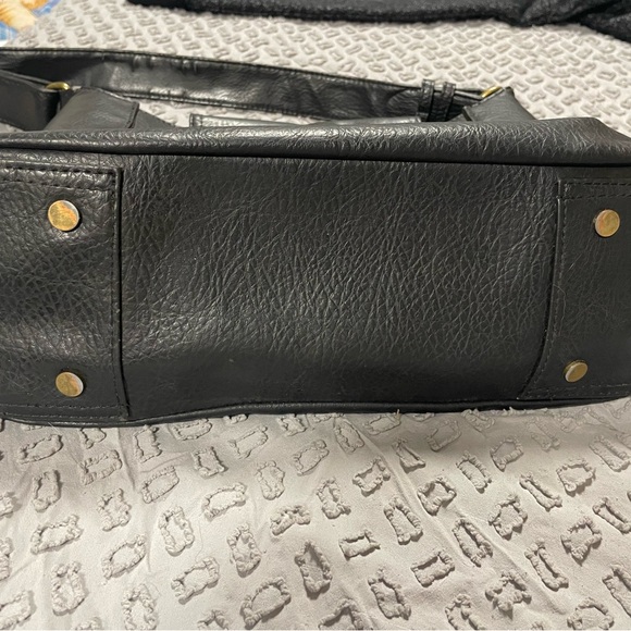 Matt and Nat Vegan Black Satchel - Picture 4 of 7